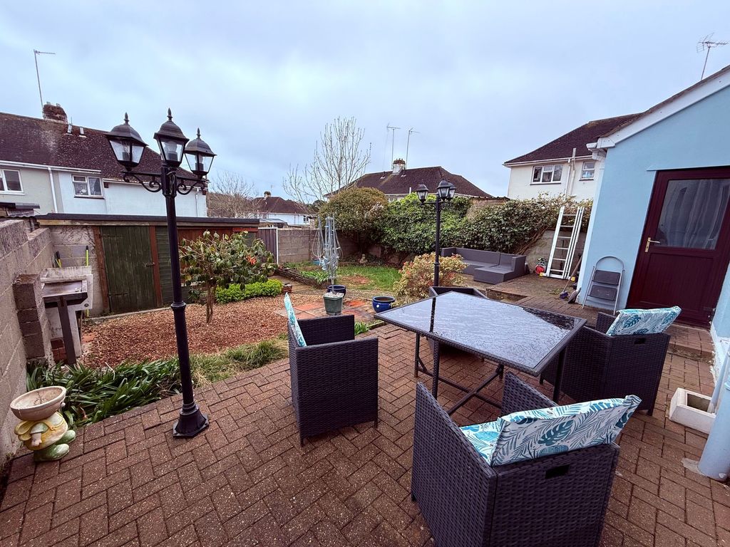 Property photo 2 of 23