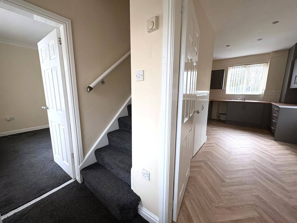 Property photo 2 of 12 Gallery