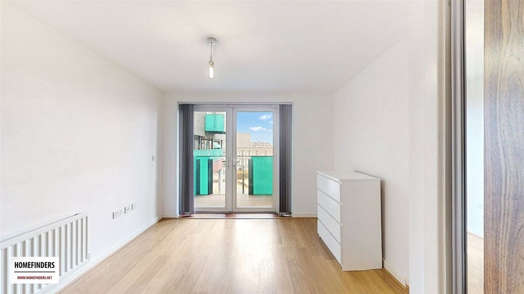 Property photo 3 of 16 Picture No. 05