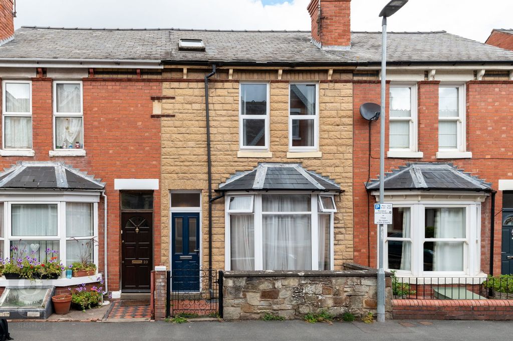 Property photo 1 of 5
