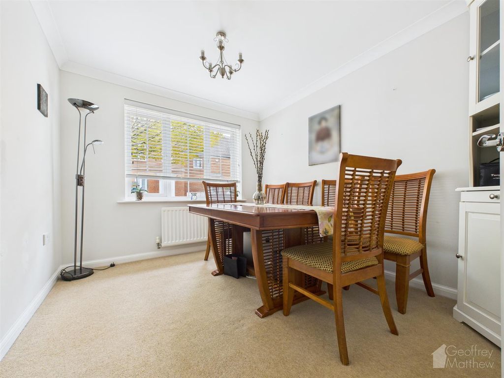 Property photo 3 of 19 Cam02365G0-Pr0382-Still002.Jpg