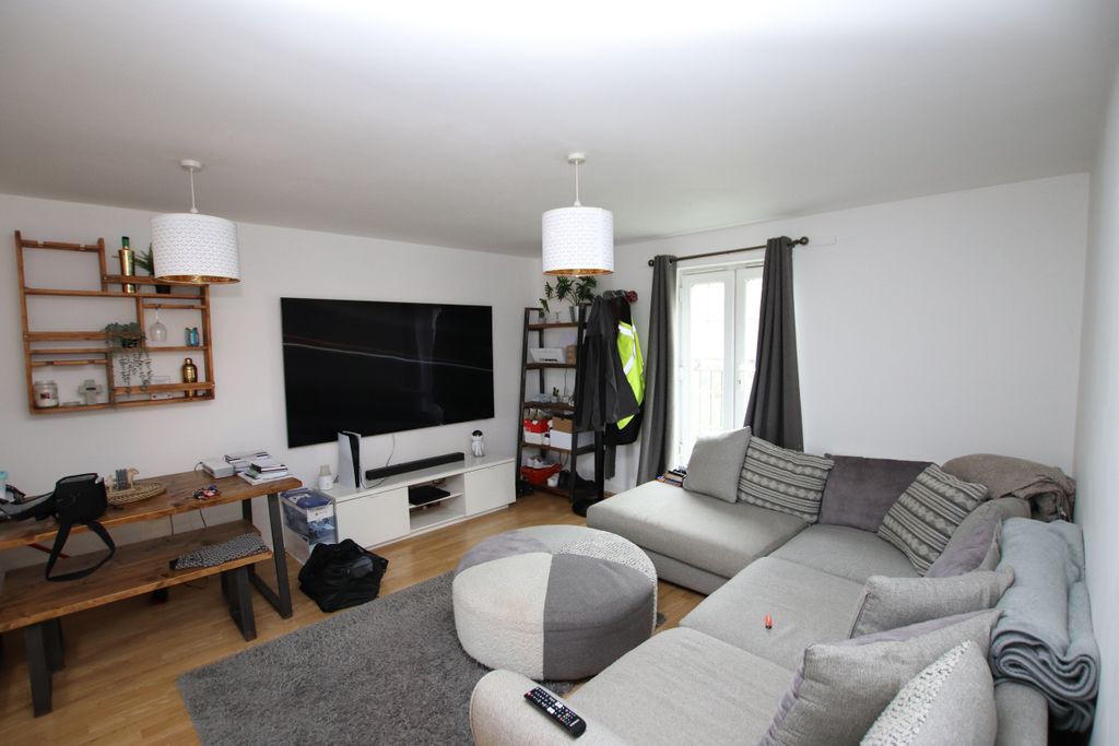 Property photo 2 of 9 Img_8842.Jpg