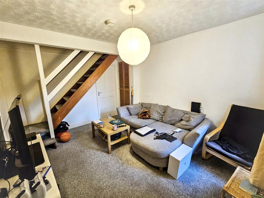 Property photo 2 of 8 20251023_133757 (1).Jpg