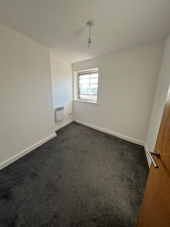 Property photo 2 of 6 Bedroom 2