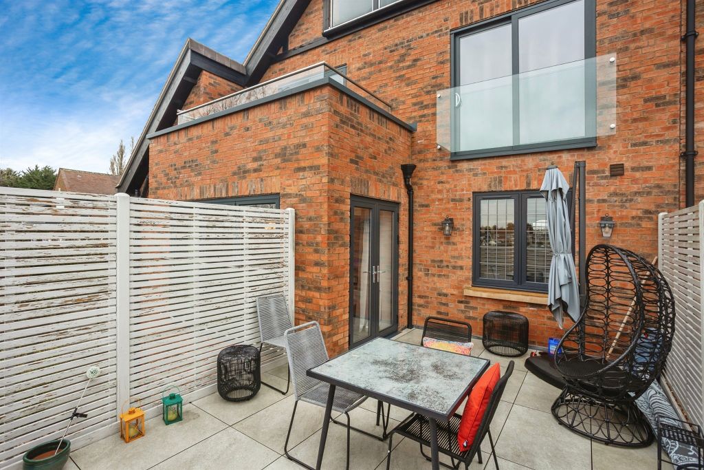 Additional image 14 of 2 bed flat for saleNicker Hill, Keyworth, Nottingham NG12