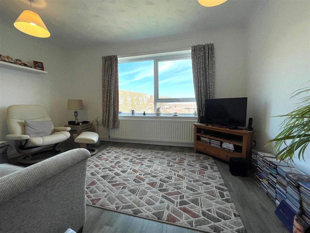 Property photo 2 of 10 Lounge 1.Jpg