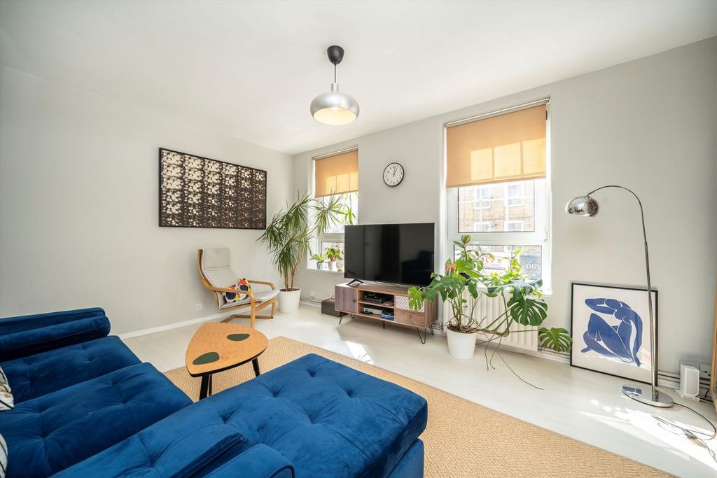 Property photo 2 of 9