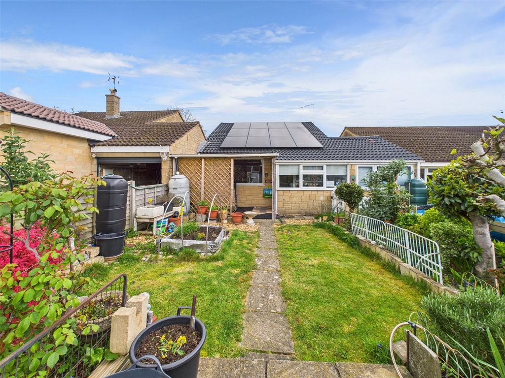 Property photo 3 of 10 Picture No. 12