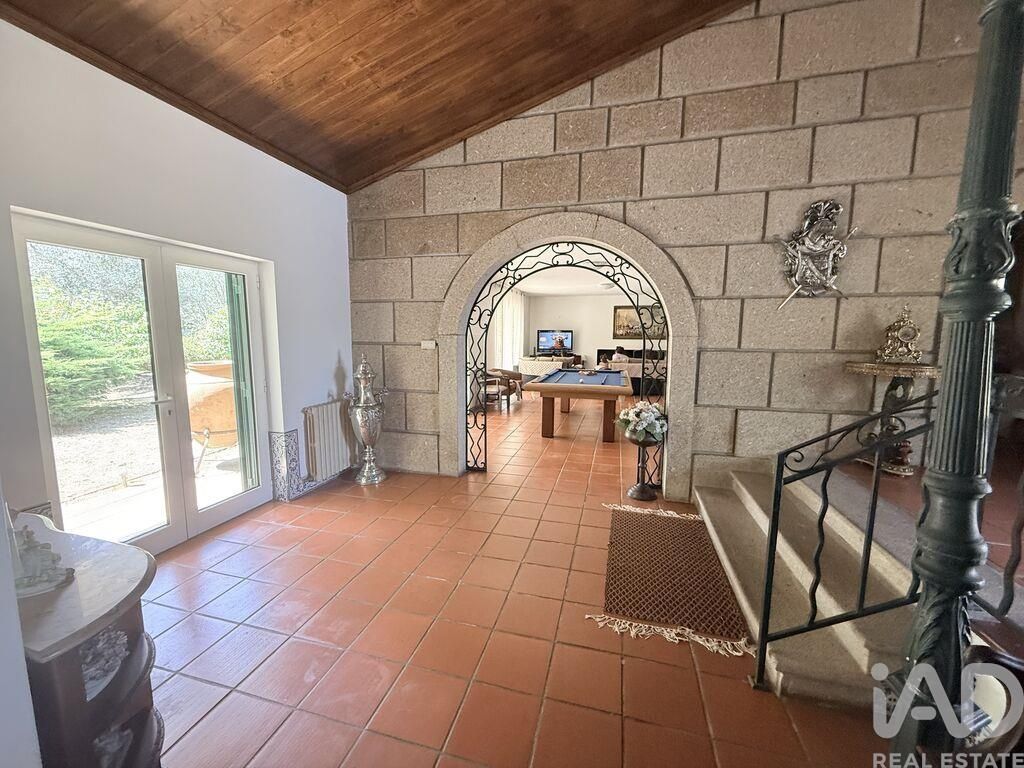Property photo 3 of 38