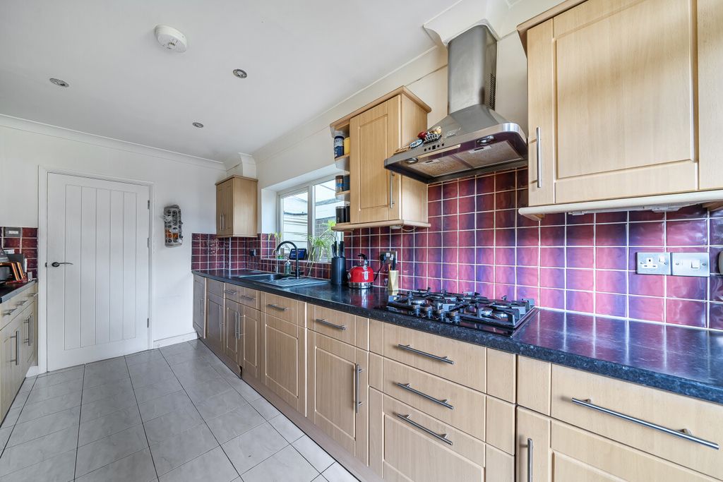 Property photo 3 of 20 1434802-18-69c55E...