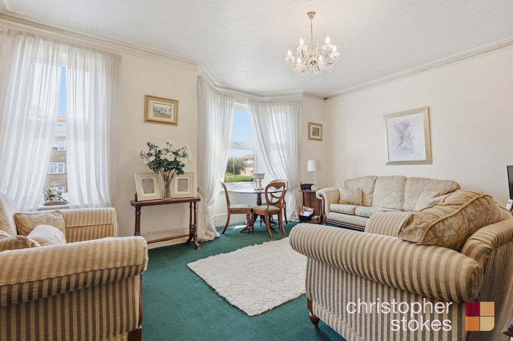 Property photo 2 of 16 5173402