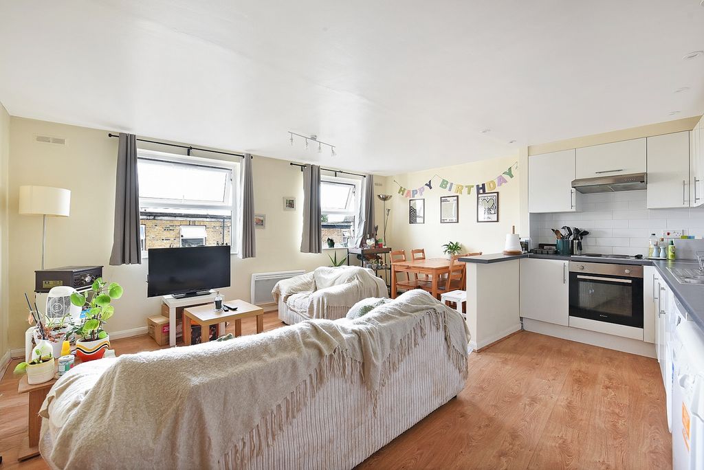 Property photo 2 of 11 Reception