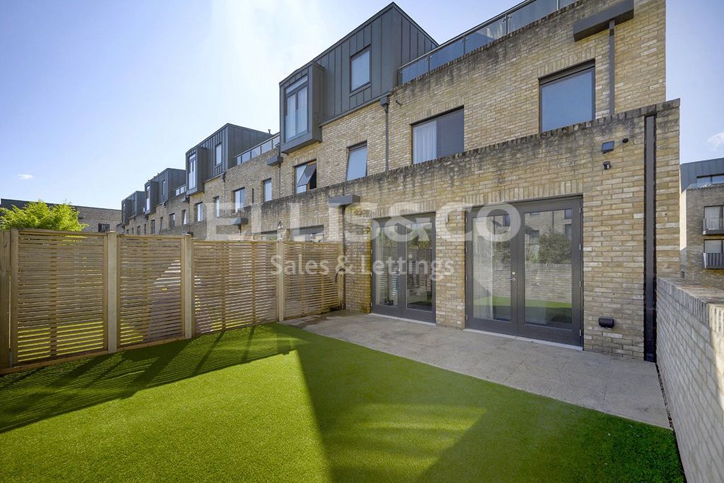 Property photo 3 of 24 Picture No. 21