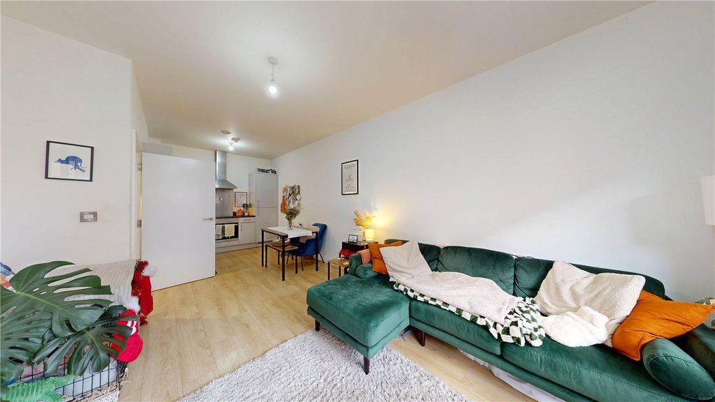 Property photo 3 of 7 Picture No. 02