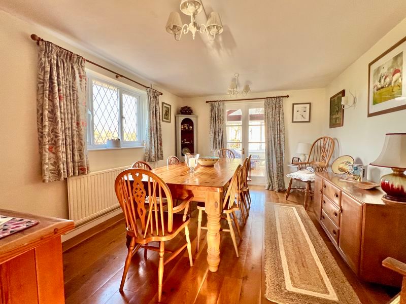 Property photo 3 of 48 Photo 36