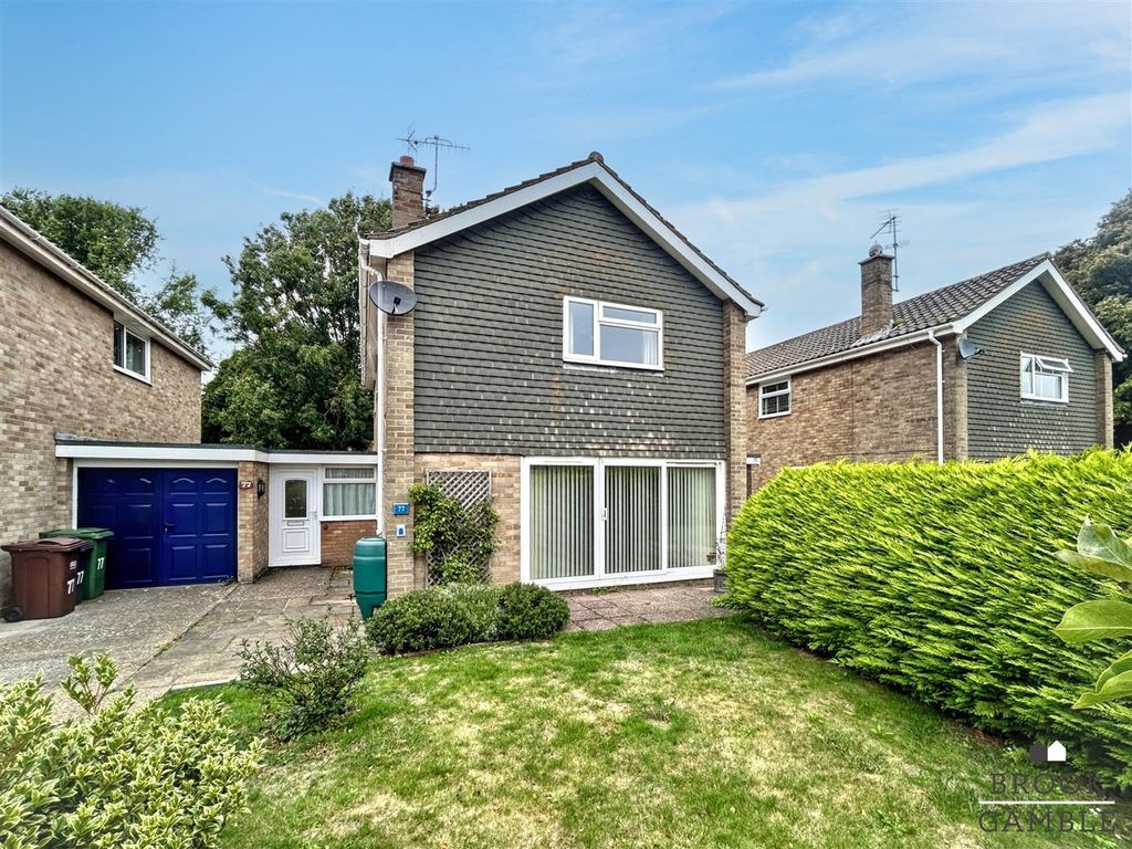 Property photo 1 of 17 01323 438506