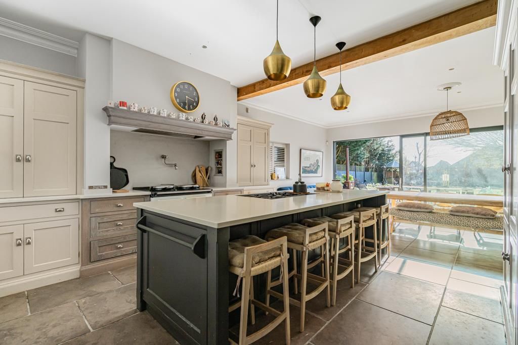 Property photo 2 of 41 48_77061.Jpg