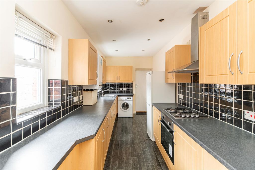 Property photo 3 of 20 Edit-6399.Jpg