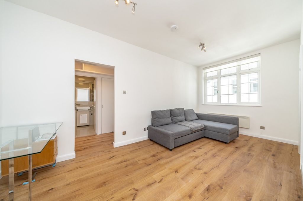 Property photo 2 of 7 Picture No. 06
