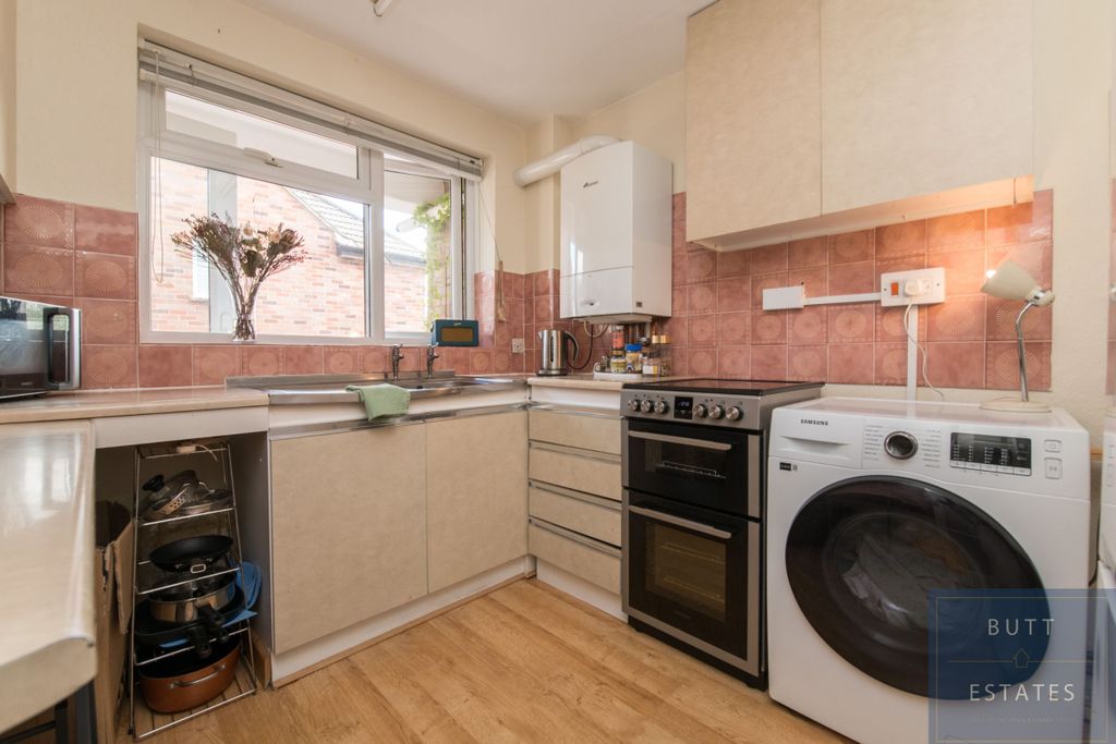 Property photo 3 of 10