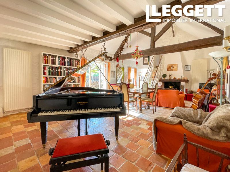 Property photo 1 of 10