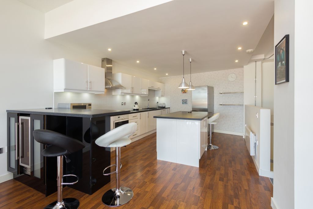 Property photo 3 of 17 Img_4046Lr