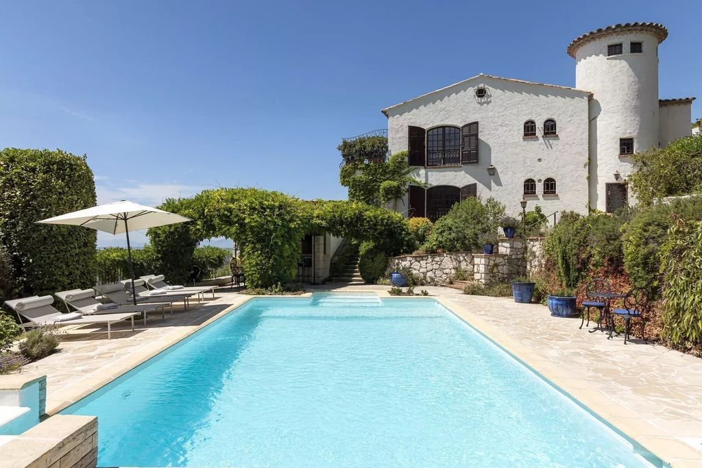 Property photo 1 of 10 Close To Saint-Paul-De-Vence - Beautiful Provencal Style Property With Panoramic Sea Views