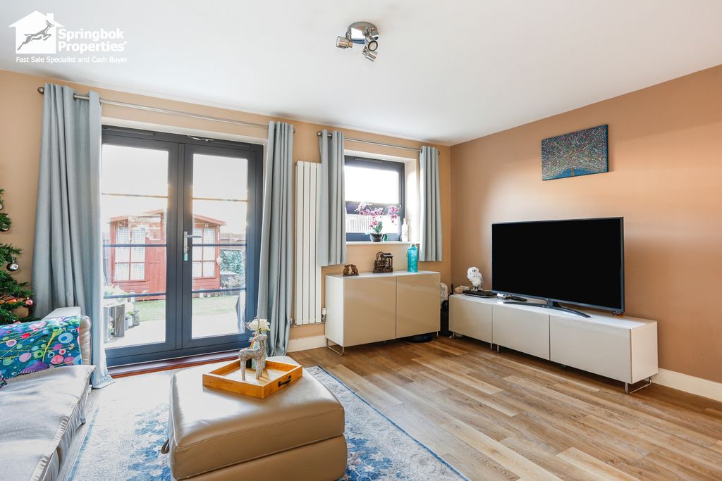 Property photo 3 of 17 Image 2