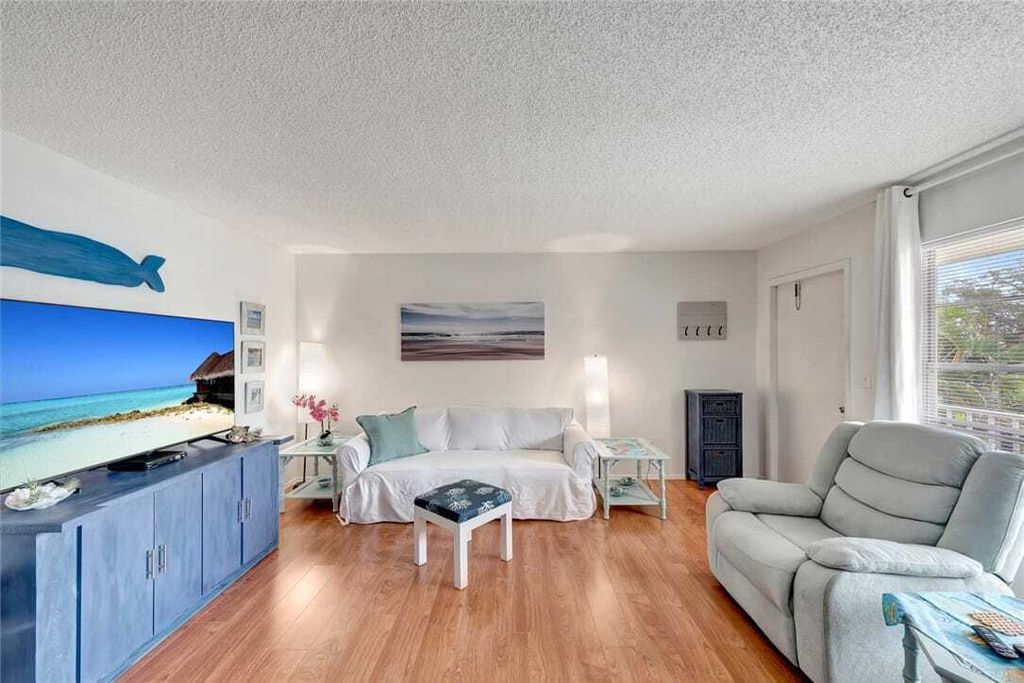Property photo 3 of 27 <Alttext/>