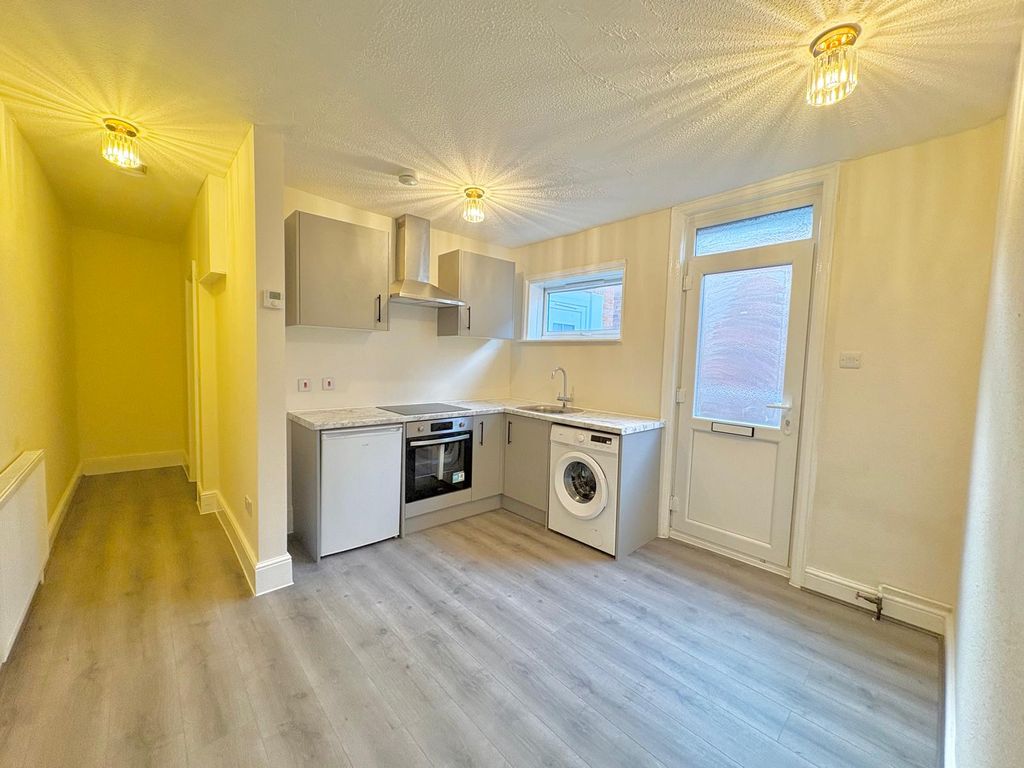 Property photo 3 of 6 Photo-2025-12-24-10-24-20