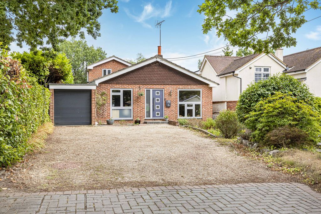 Property photo 1 of 32