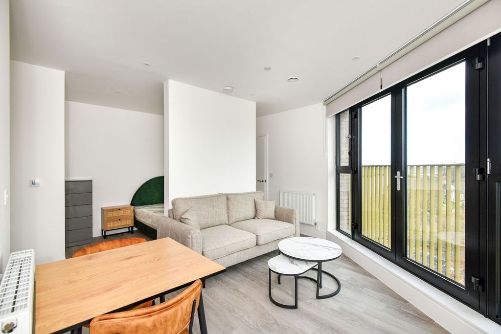 Property photo 3 of 7 Living Area