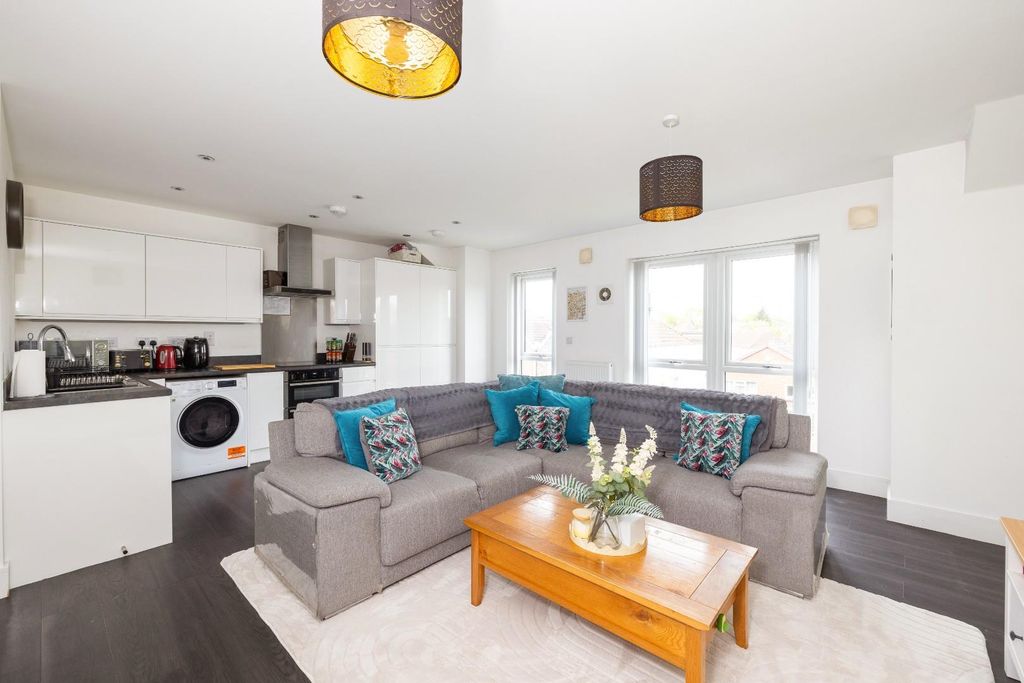 Property photo 3 of 21 Char5249.Jpg
