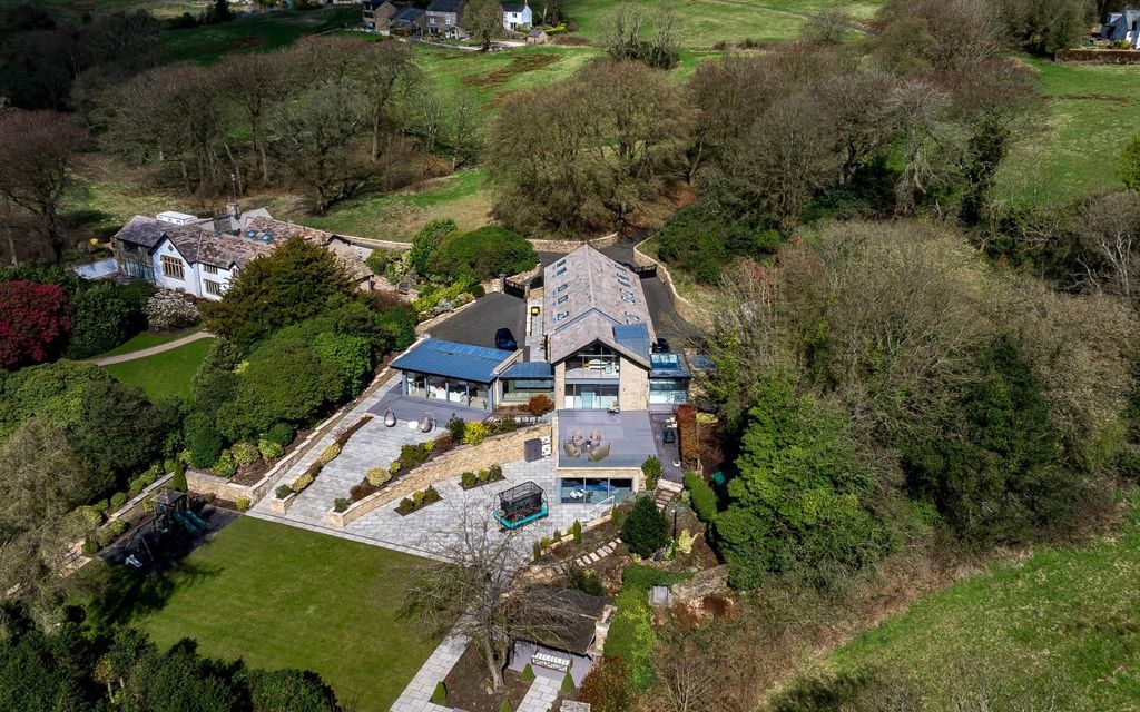 Additional image 59 of 4 bed barn conversion for saleColemans Barn, Off Chorley Old Road, Horwich, Bolton BL6