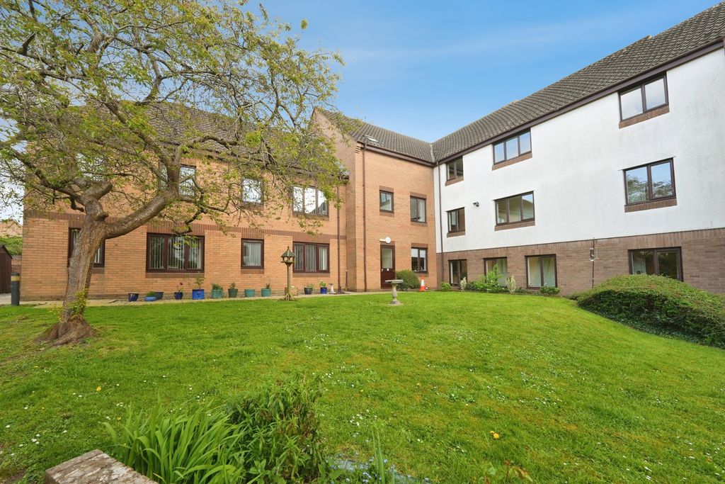 Property photo 2 of 11 General View