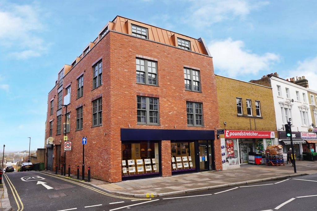 Property photo 2 of 20 11.Jpg