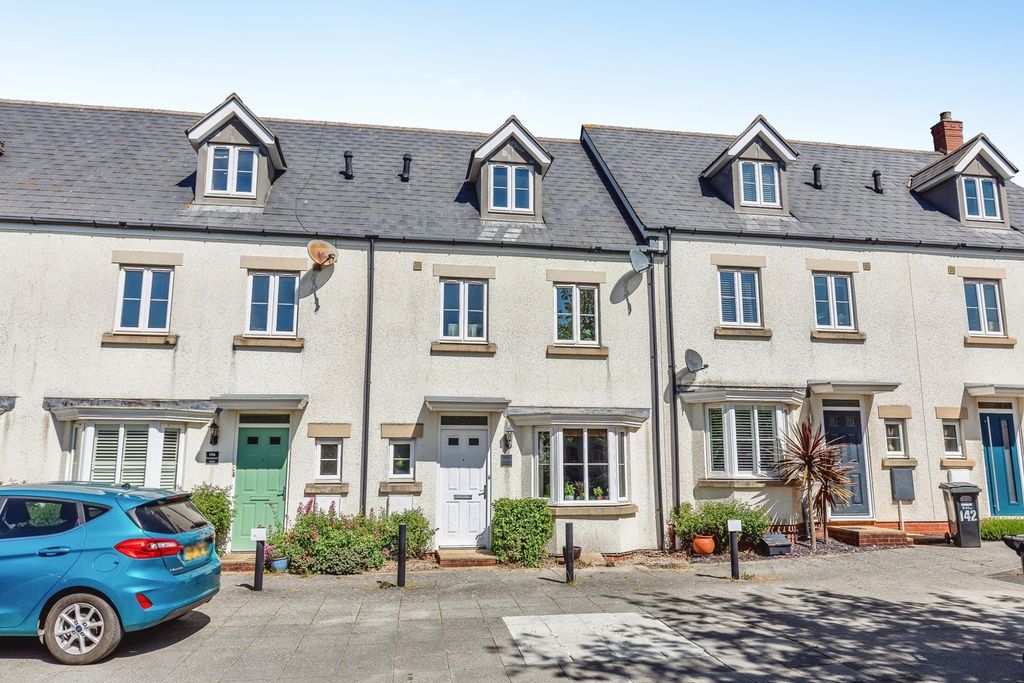 Property photo 1 of 17 Pbox-Img.Jpg