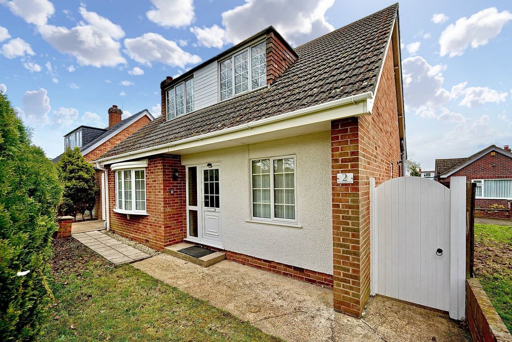 Property photo 1 of 18