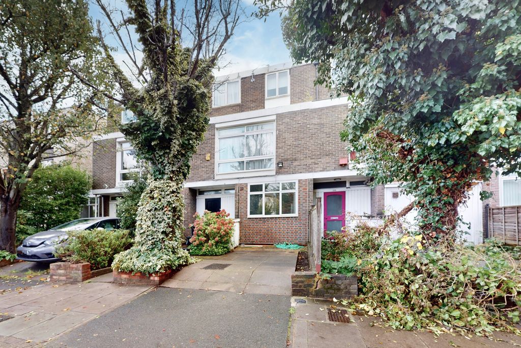 Property photo 1 of 28 Picture No. 15