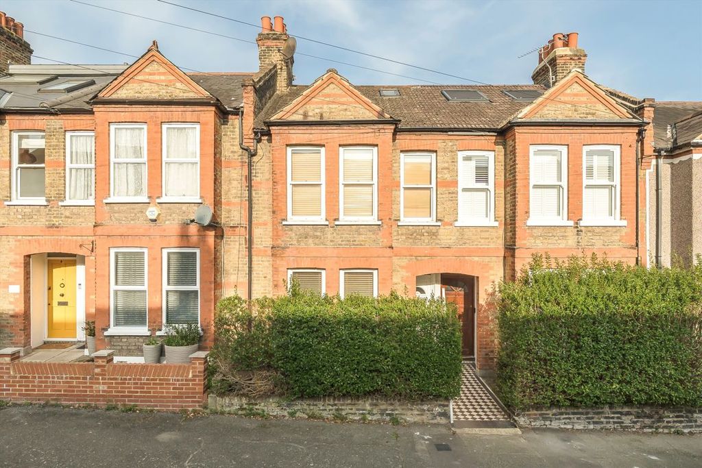 Property photo 1 of 8