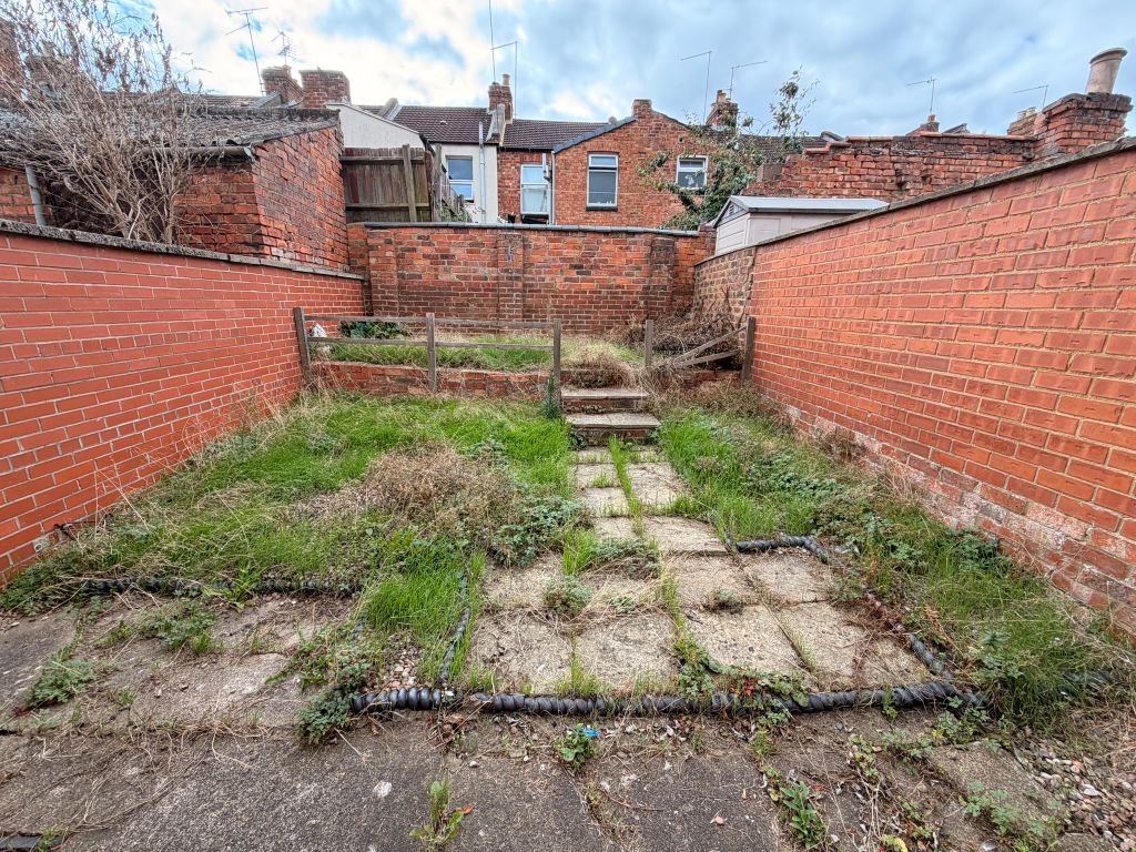 Property photo 3 of 19 Image