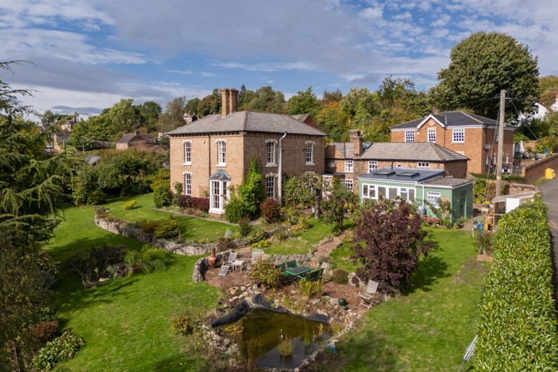 Property photo 1 of 34 Photo 27