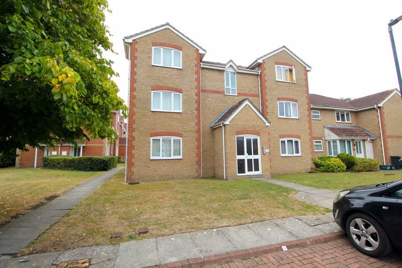 Property photo 1 of 6 Apartment Block