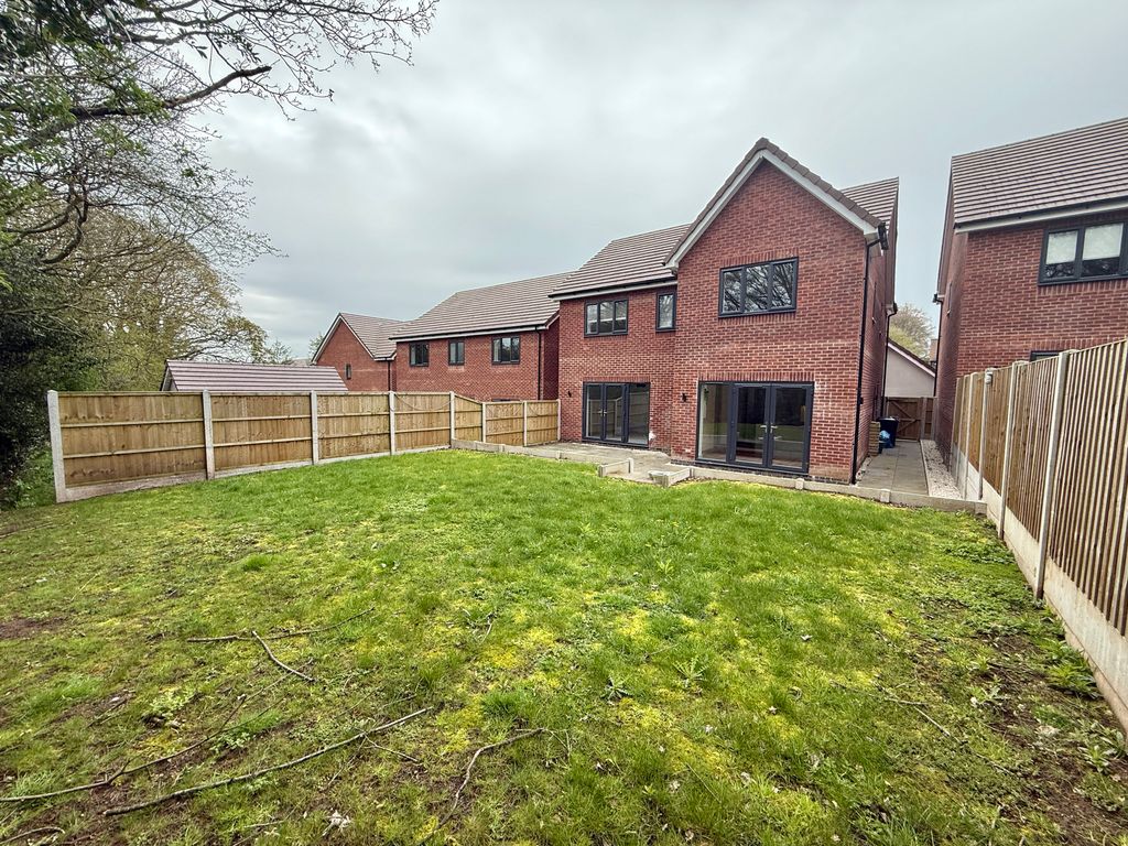 Property photo 2 of 23