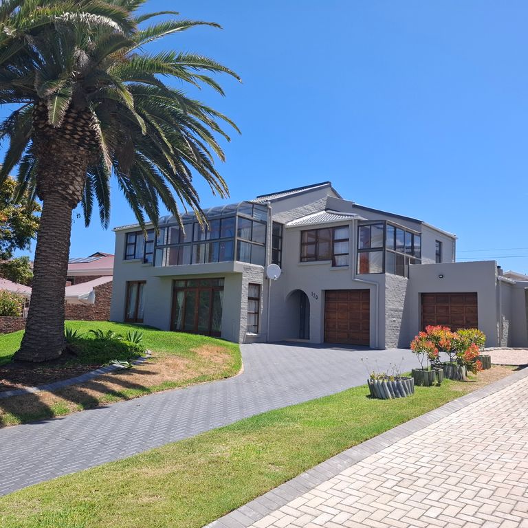 Property photo 1 of 62
