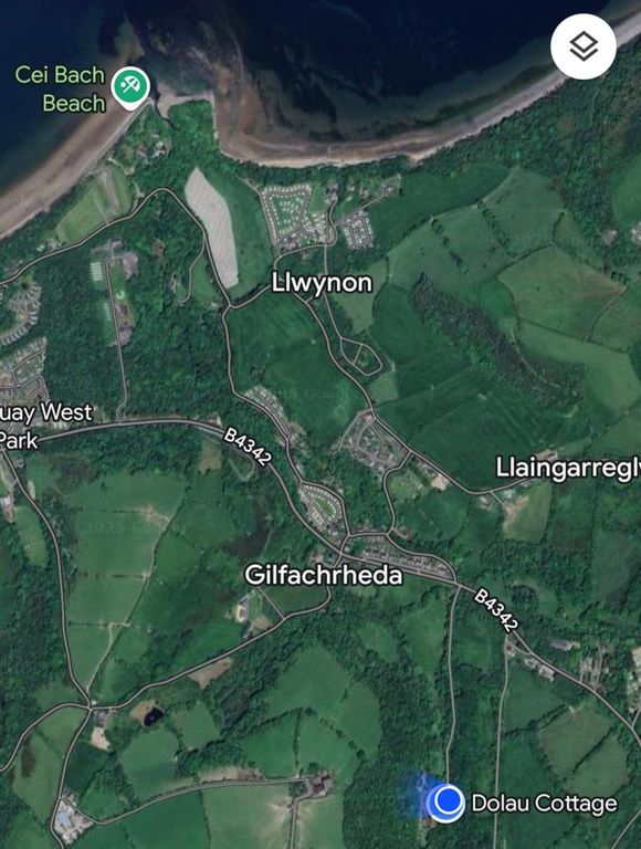 Property photo 3 of 29 2km To Beaches.Jpg