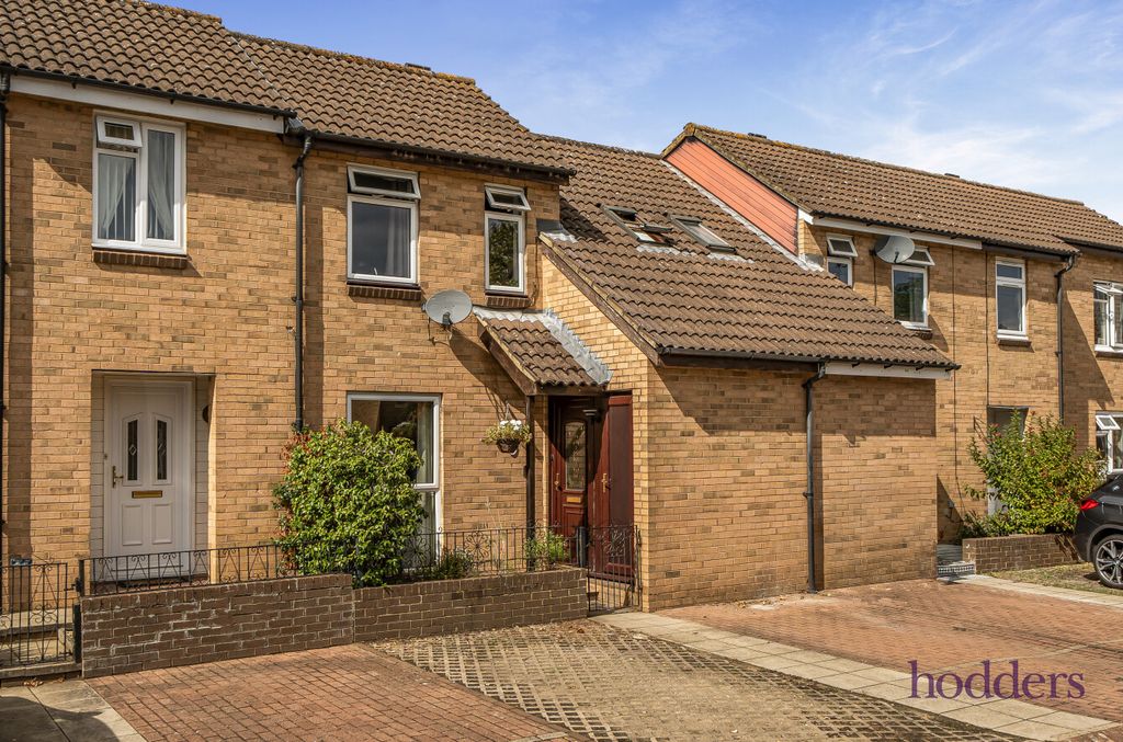 Property photo 1 of 20 Fca26E6c-0Ad3-4B7...