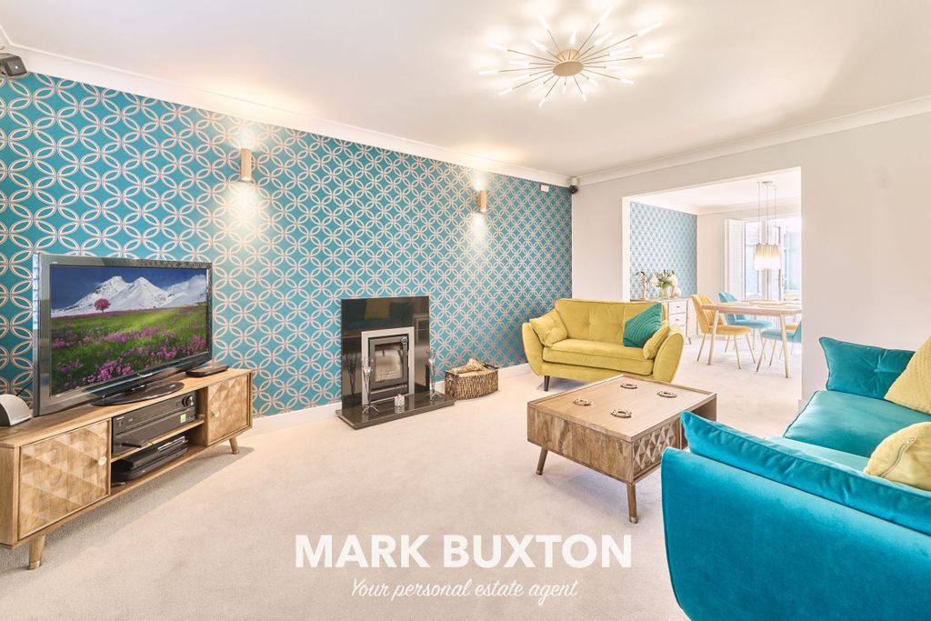 Property photo 3 of 31