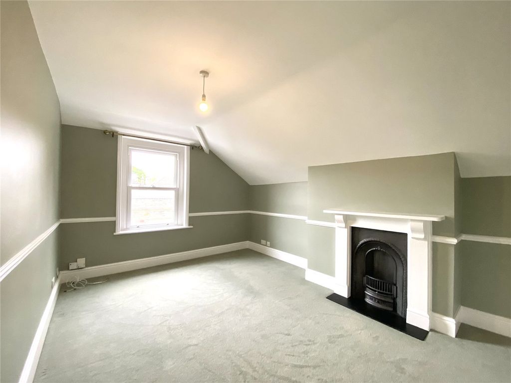 Property photo 2 of 10 Picture No. 20