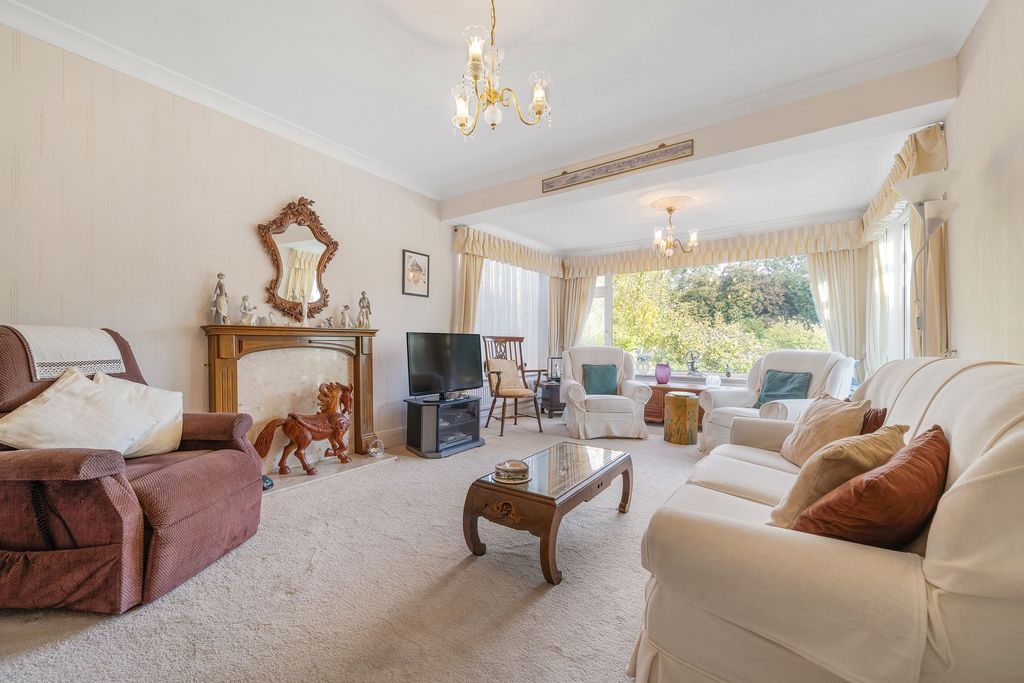 Property photo 3 of 17